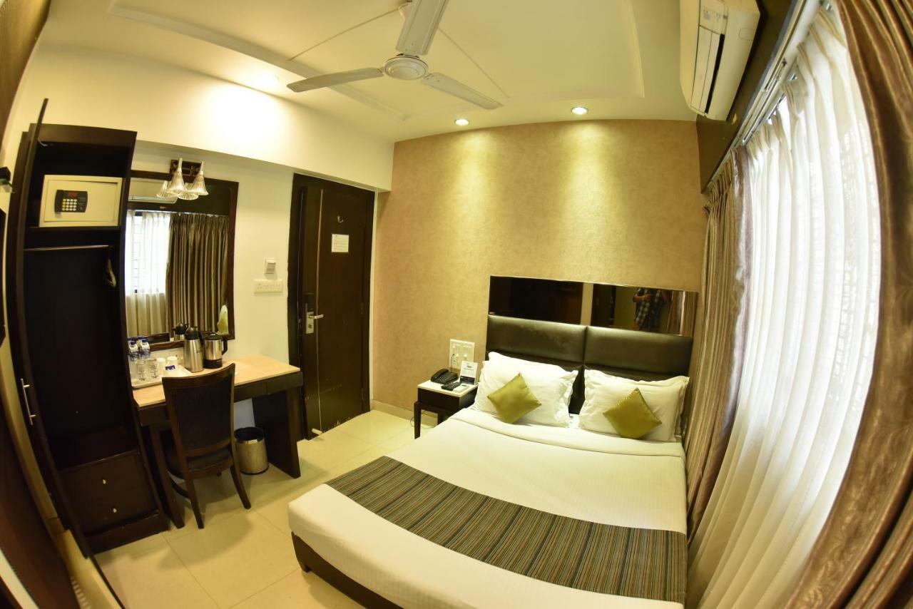 Hotel Manama Bombay Esterno foto